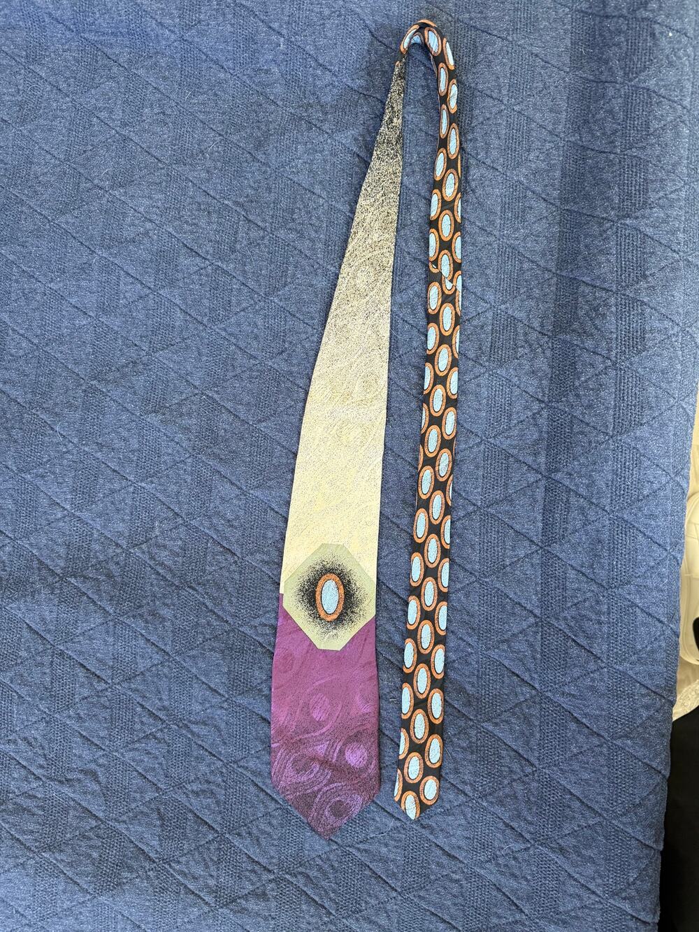 80's Fratelli Moda 100% Silk Peacock Tie Handmade Italy Geometric Purple 4in W
